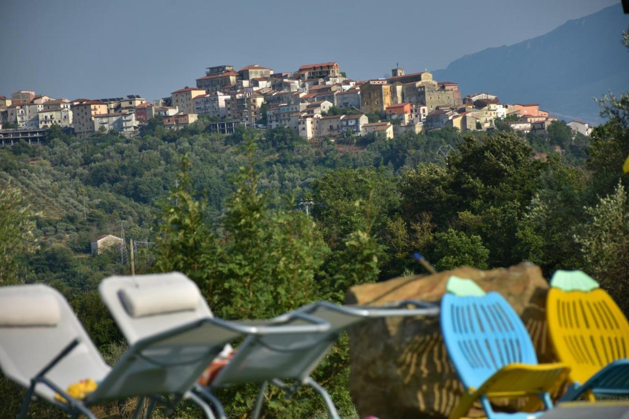 Agriturismo B&B Il Rifugio Di Nino コントゥルシ エクステリア 写真