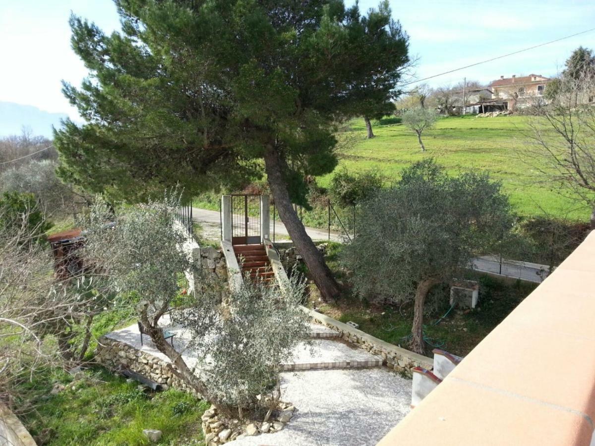 Agriturismo B&B Il Rifugio Di Nino コントゥルシ エクステリア 写真