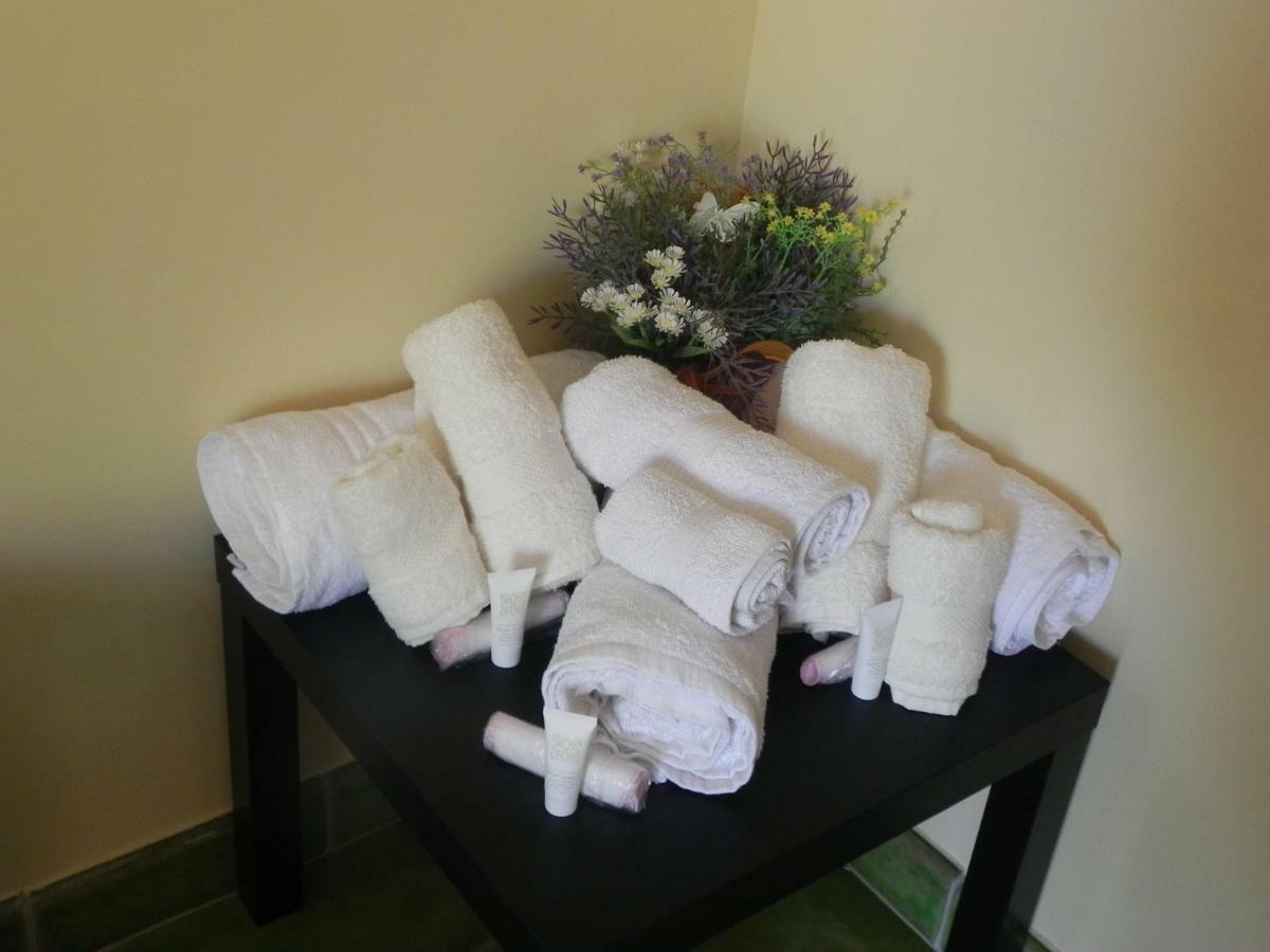 Agriturismo B&B Il Rifugio Di Nino コントゥルシ エクステリア 写真